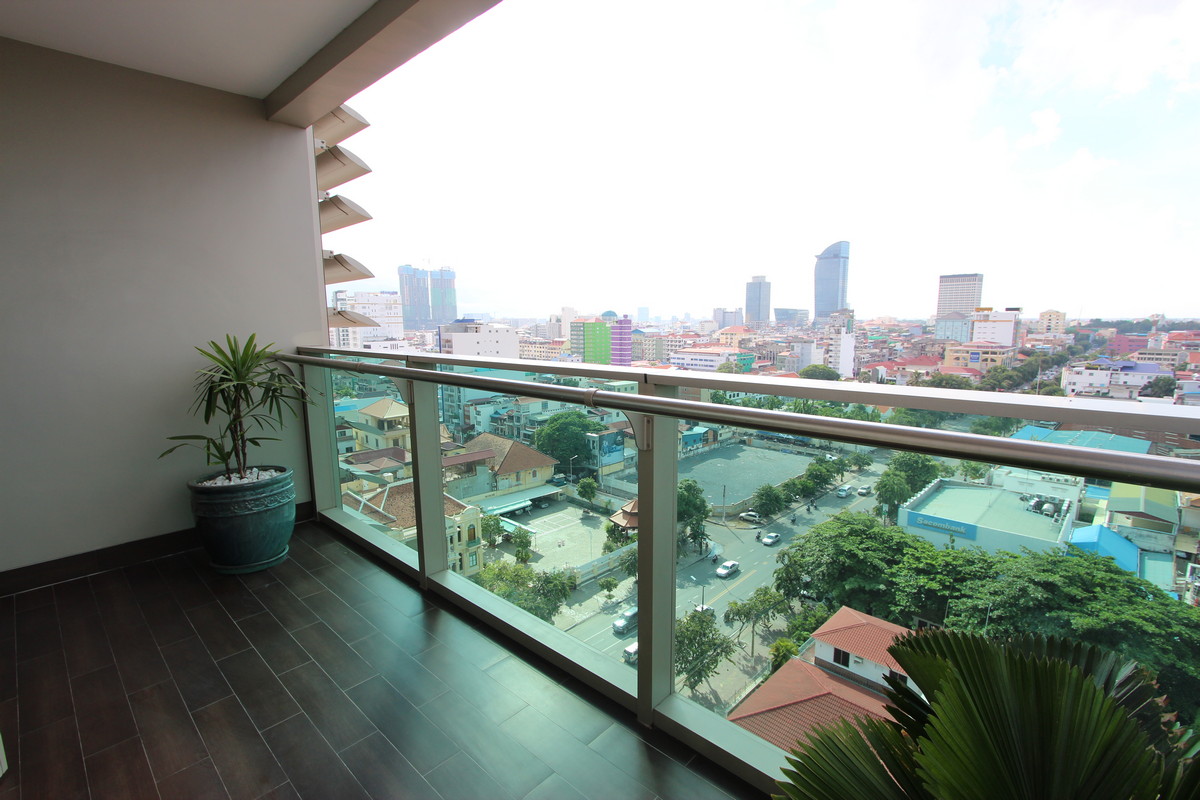 Exquisite 4 Bedroom Penthouse in Daun Penh | Phnom Penh Real Estate