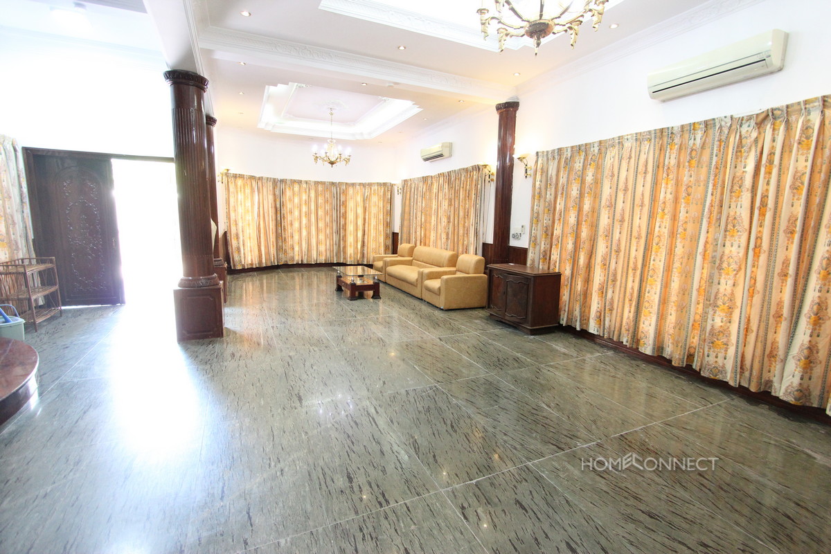 Spacious 5 Bedroom 6 Bathroom Villa Near Central Market | Phnom Penh Real Estate