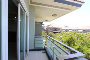 Spacious 4 Bedroom 4 Bathroom Townhouse in Boung Tumpoung | Phnom Penh Real Estate