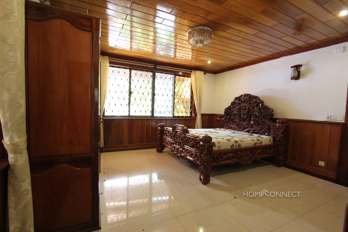 Spacious 3 Bedroom 3 Bathroom Townhouse in Tonle Bassac | Phnom Penh Real Estate