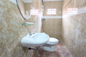 Budget 2 Bedroom 1 Bathroom Apartment for Rent Near the Riverside | Phnom Penh Real Estate