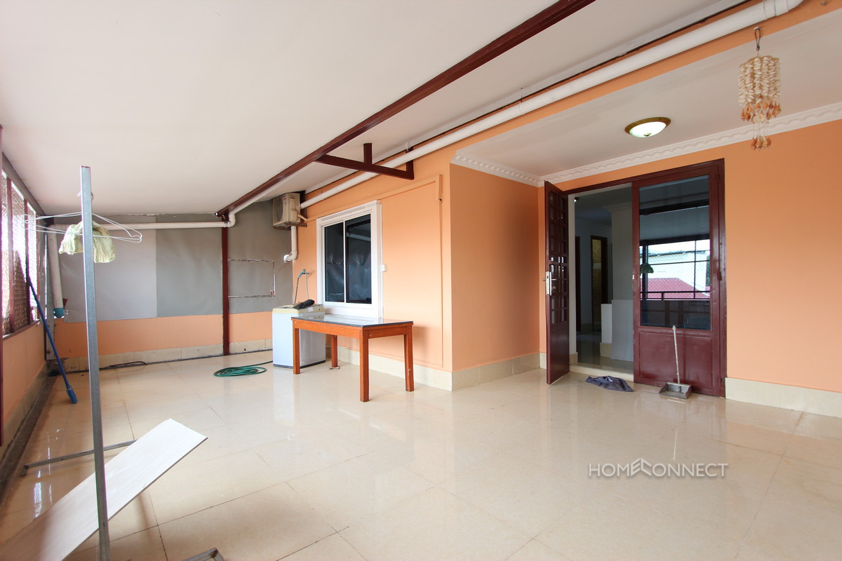 Budget 2 Bedroom 1 Bathroom Apartment for Rent Near the Riverside | Phnom Penh Real Estate