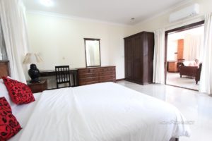 Serviced Modern 1 Bedroom 1 Bathroom Apartment in 7 Makara | Phnom Penh Real Estate