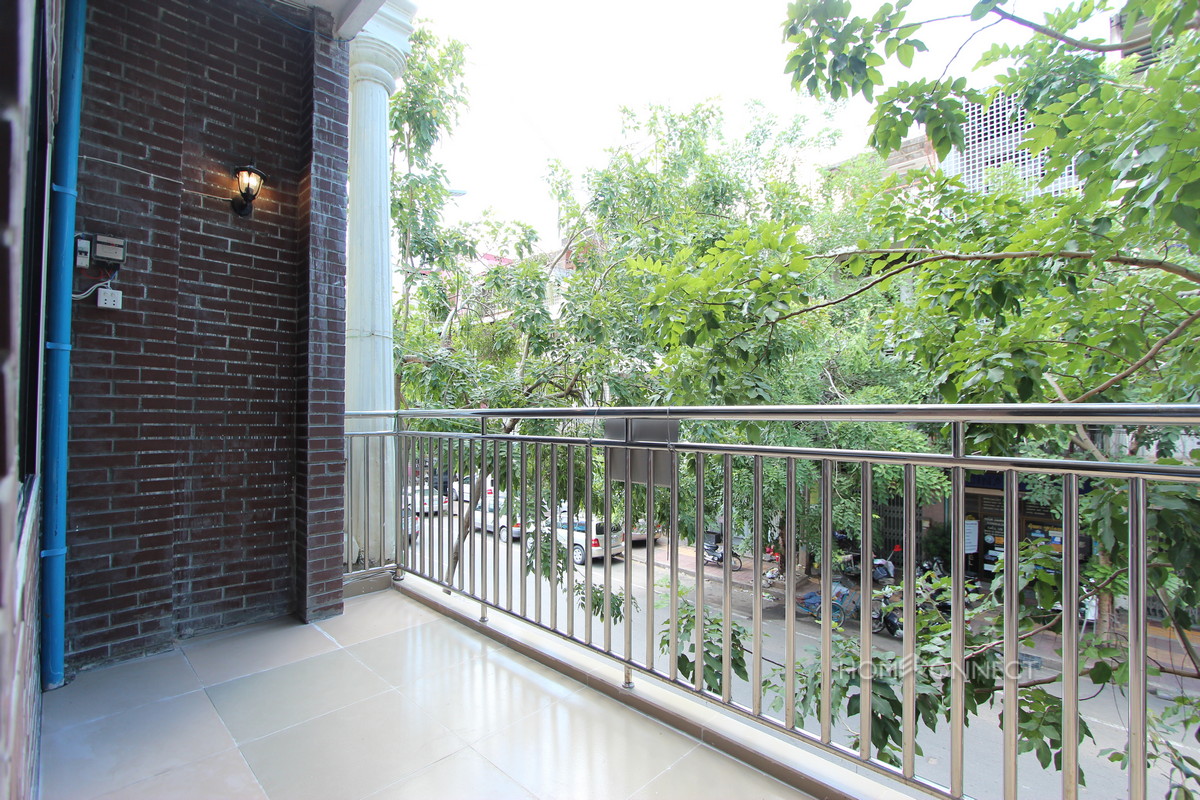 Comfortable 2 Bedroom 2 Bathroom Apartment for Rent in Daun Penh | Phnom Penh Real Estate