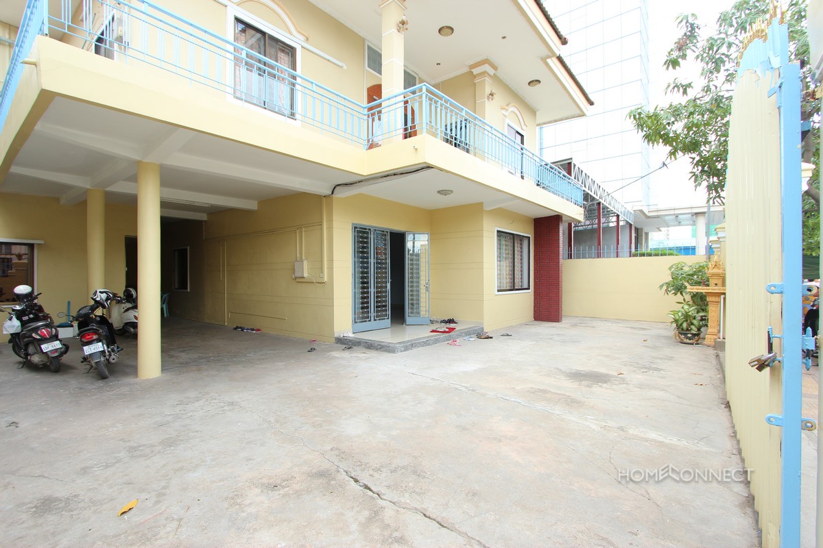 Large 5 Bedroom 5 Bathroom Villa For Rent in BKK3 | Phnom Penh Real Estate