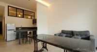 Big Balcony 1 Bedroom Apartment Near the National Museum | Phnom Penh Real Estate