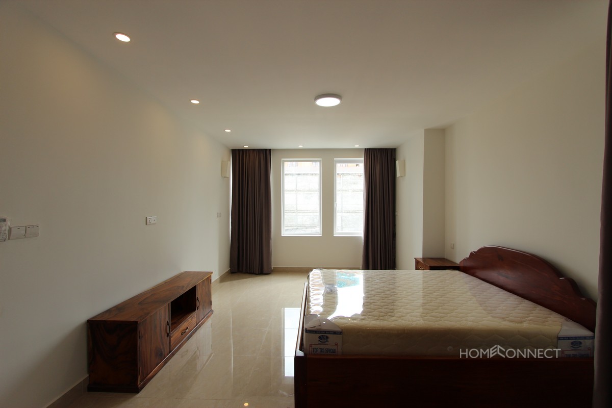 Western 2 Bedroom Apartment in Toul Tom Poung Russian Market | Phnom Penh Real Estate.