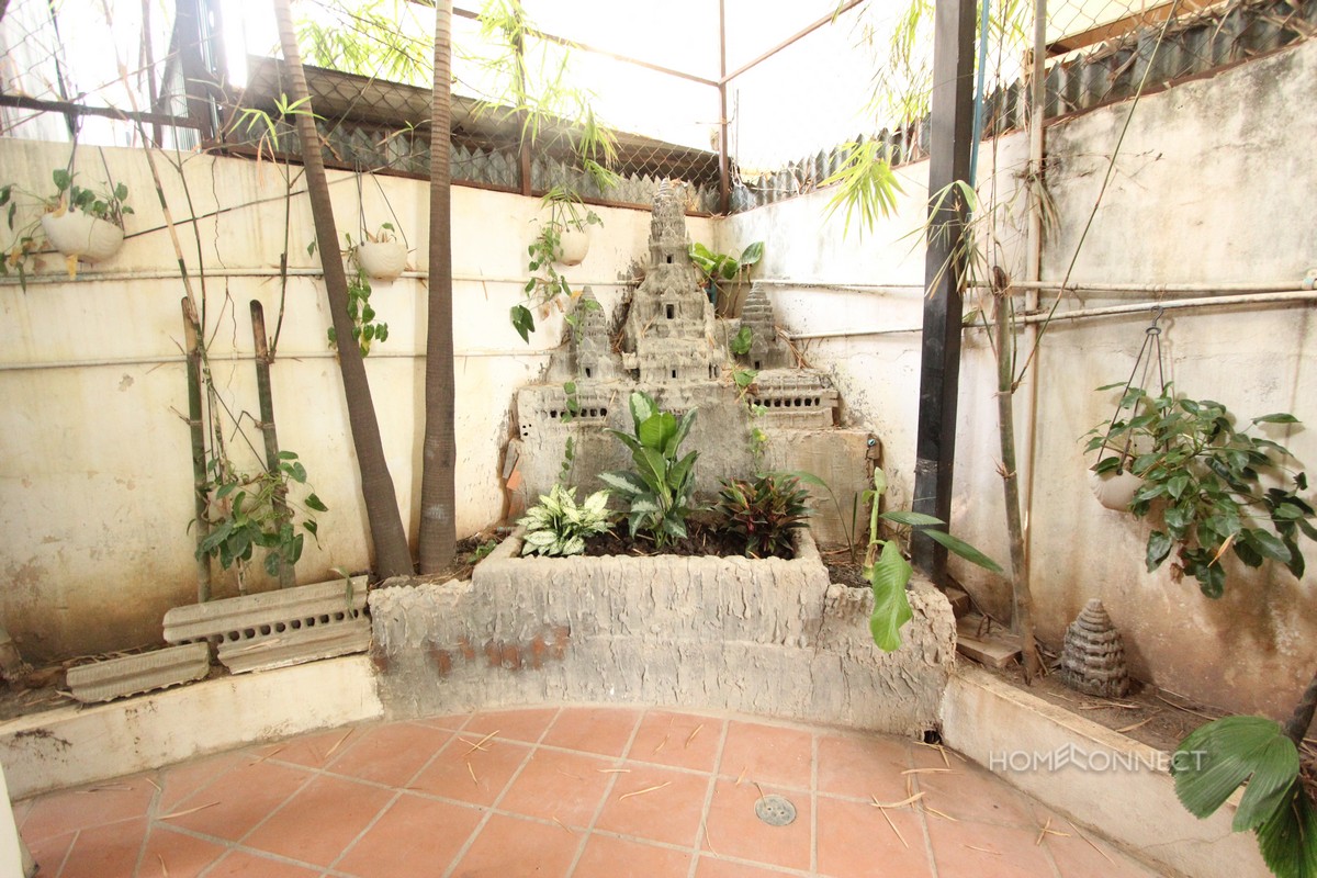 Khmer Style 3 Bedroom Townhouse Near Royal Palace | Phnom Penh Real Estate