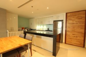 Modern 2 Bedroom Apartment For Rent Close to Independence Monument | Phnom Penh Real Estate