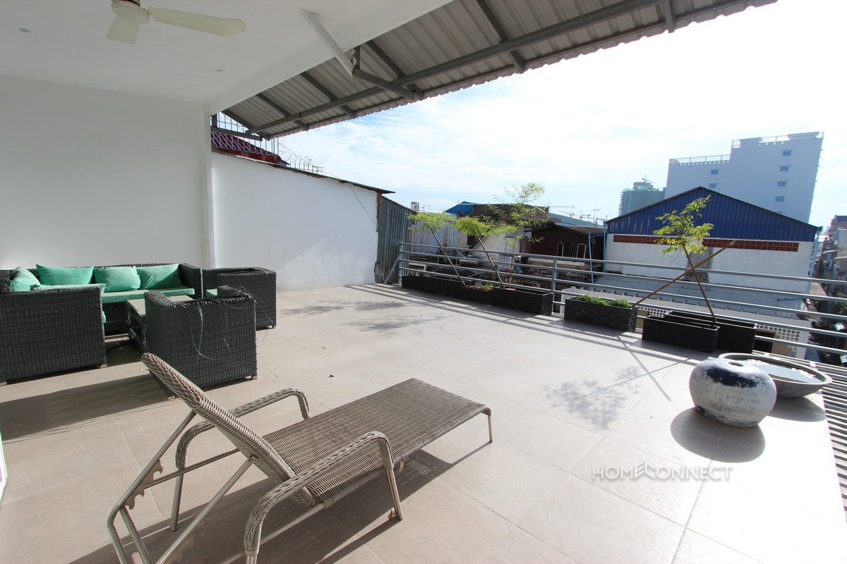 Huge Terrace 3 Bedroom Western Apartment in 7 Makara | Phnom Penh Real Estate