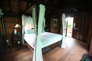 Traditional 3 Bedroom Khmer Villa in Chroy Chongva | Phnom Penh Real Estate